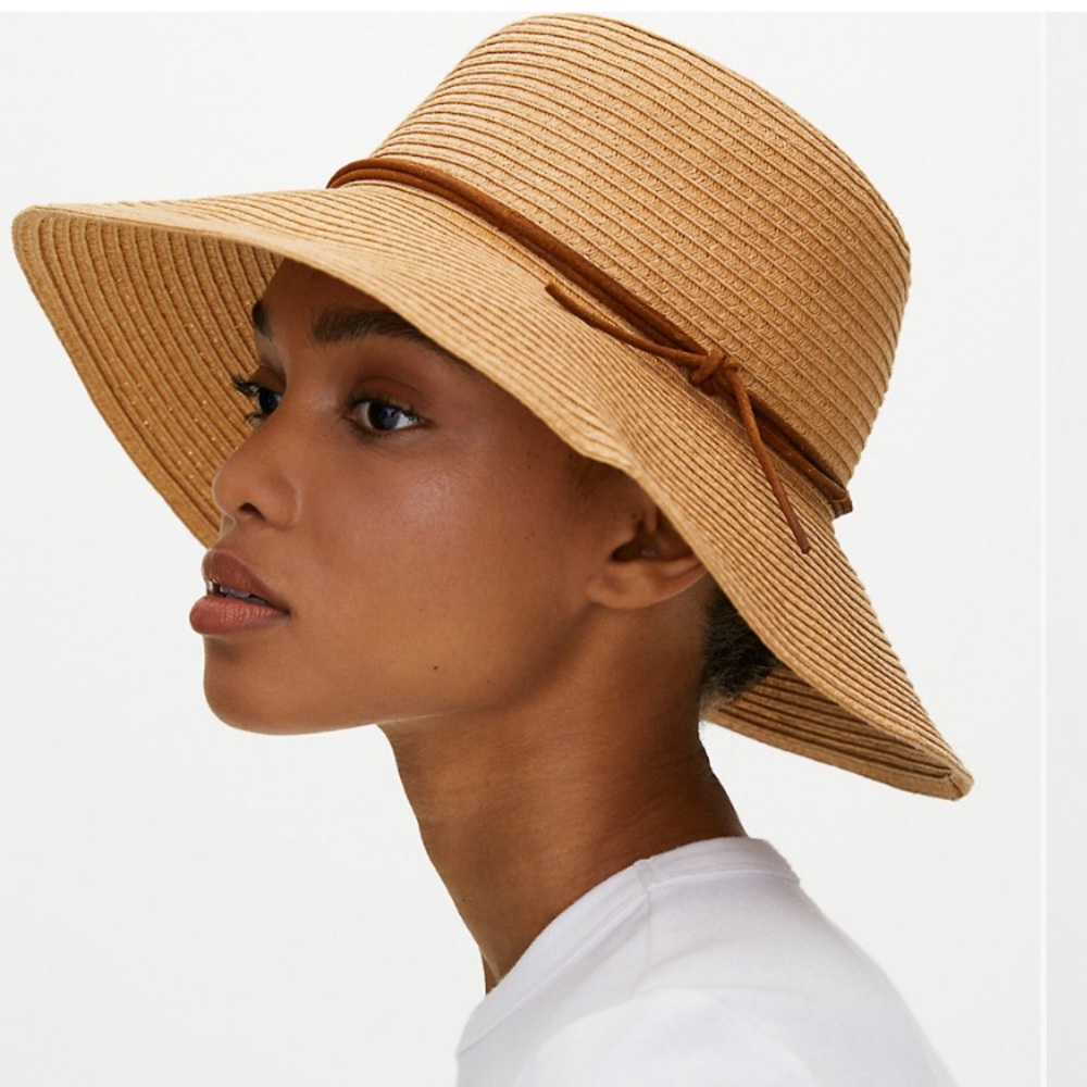 Aritzia Talula Eau Claire Packable Straw Hat